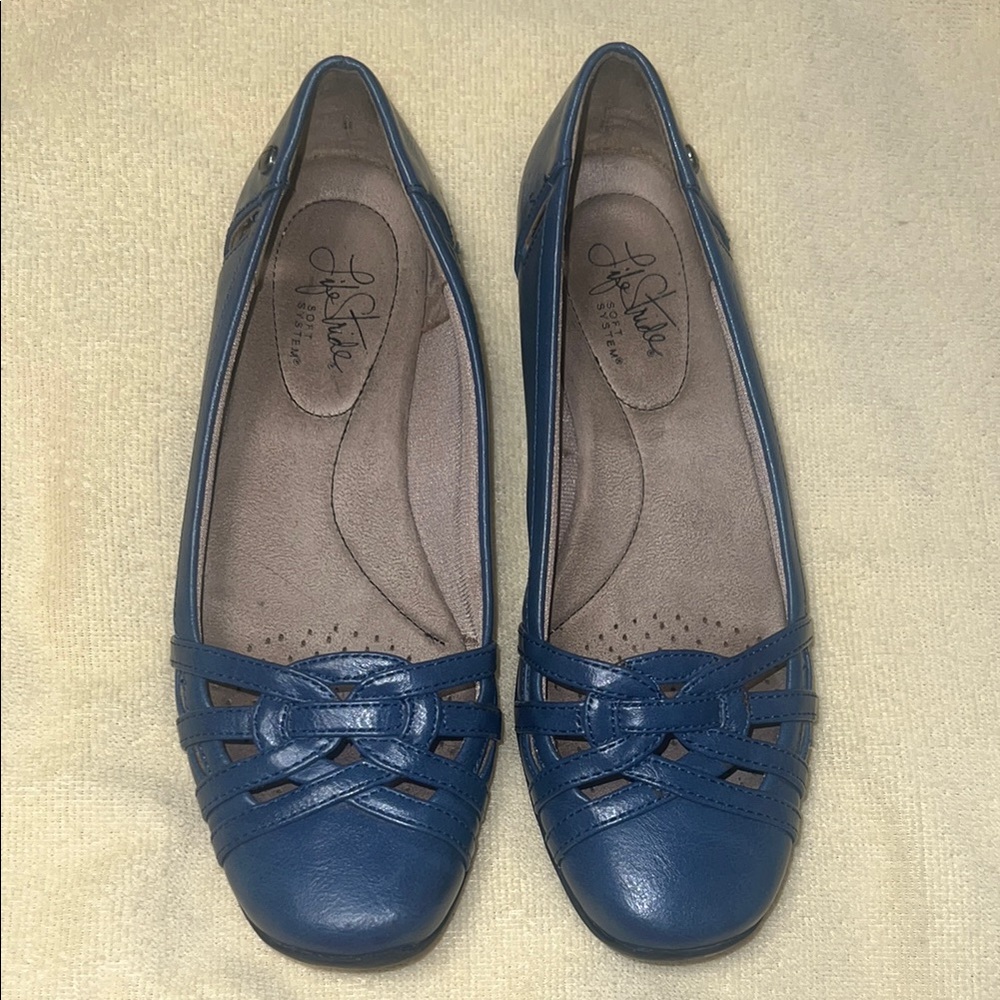 Life Stride Women's Blue Flats